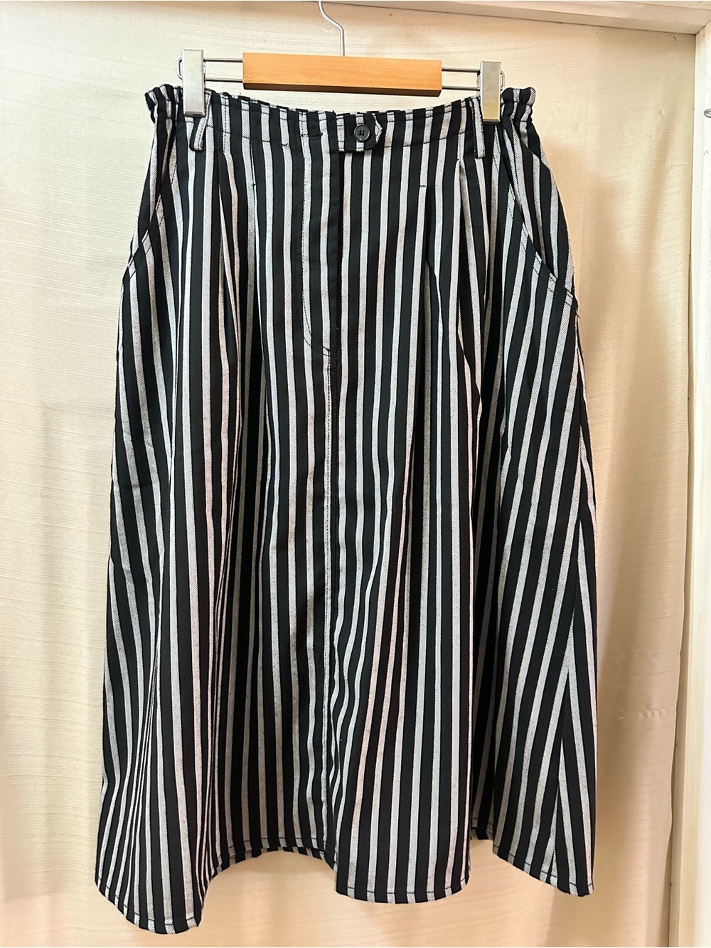 Frnch Paris Black White Striped Midi Skirt Elastic Waist Belted Small